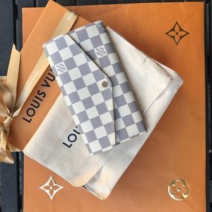 Louis Vuitton Sarah Envelope Wallet in Damier Azur